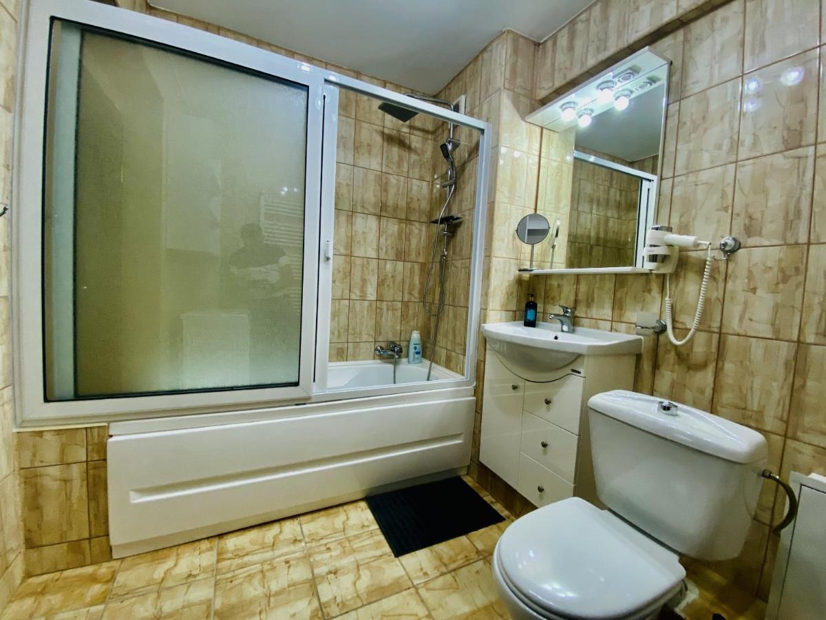 Central & Comfortable Studio Targoviste Luaran gambar